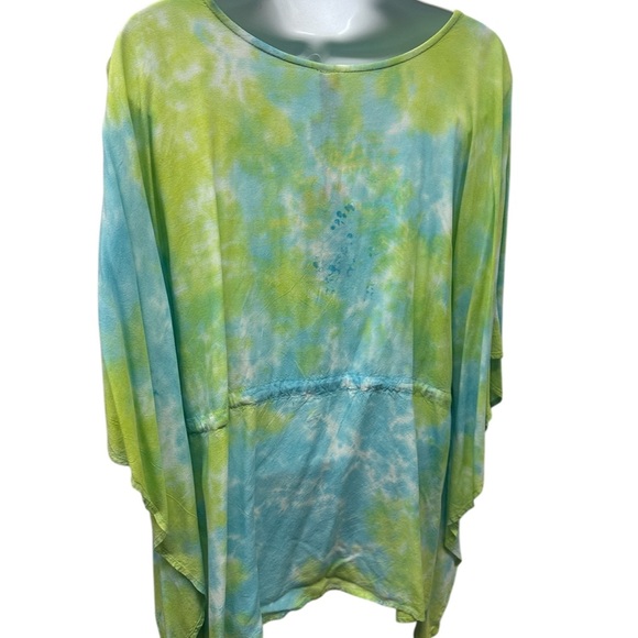 Medium Sacred Threads Tie-Dye Top in Blue and Green. 223122/1. CL/GR02 - Picture 2 of 4